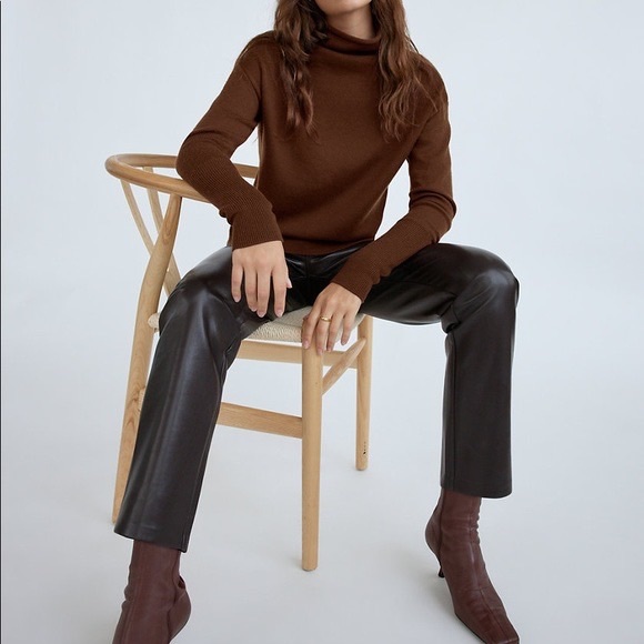 Aritzia Wilfred Cyprie cashmere sweater. 🤎 - Picture 2 of 6